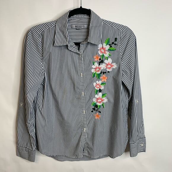 Marc New York Black White Stripe Embroidered Floral Button Up Sz Small - Picture 5 of 9